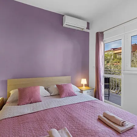 Gorgeous In With Wifi *