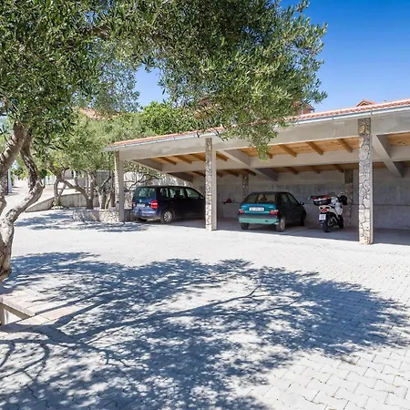 Gorgeous In With Wifi Daire