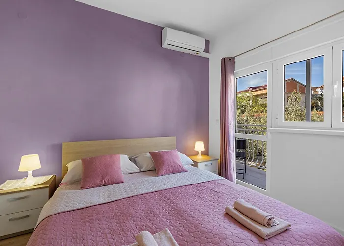 Gorgeous In With Wifi *